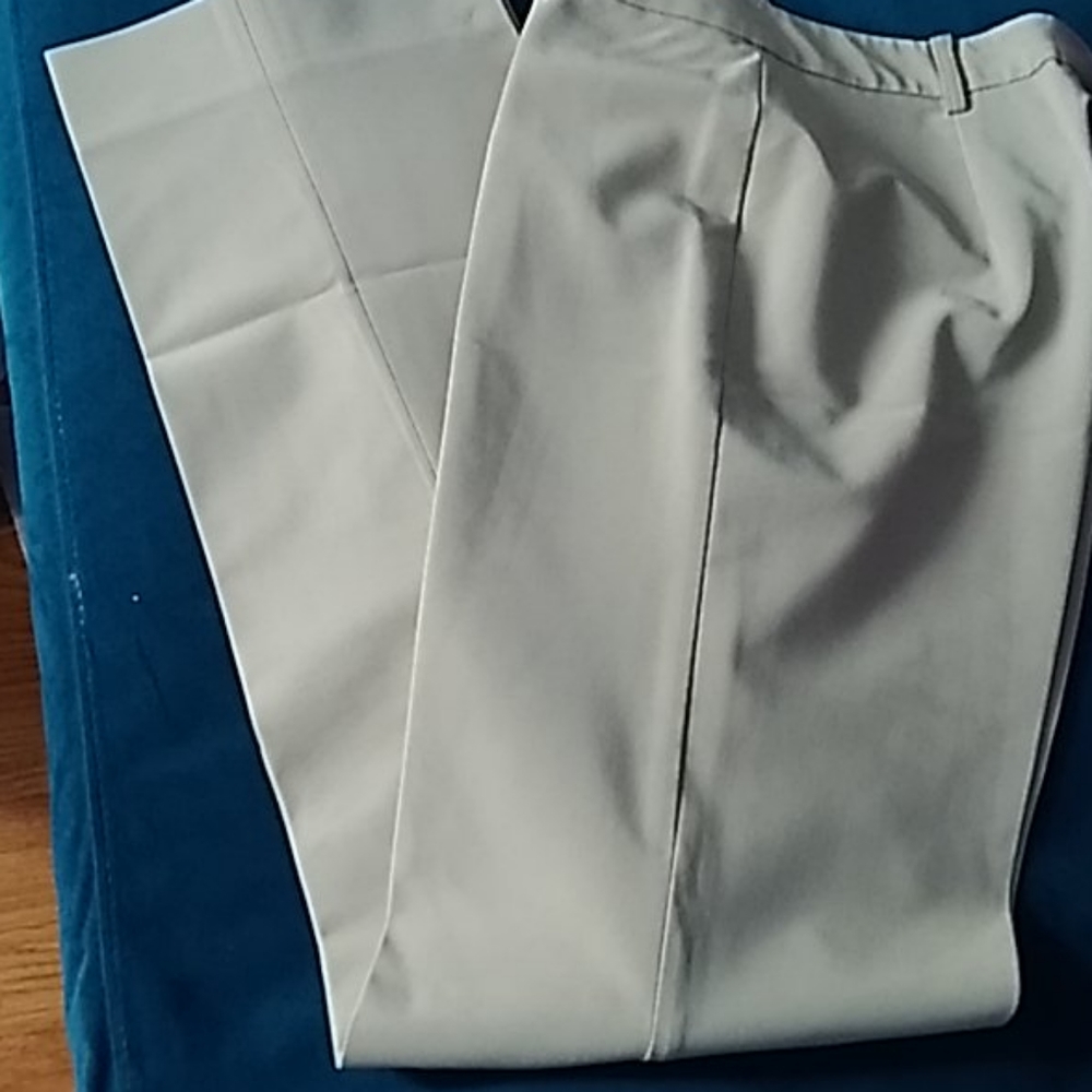 Prada pants - Picture 3 of 4